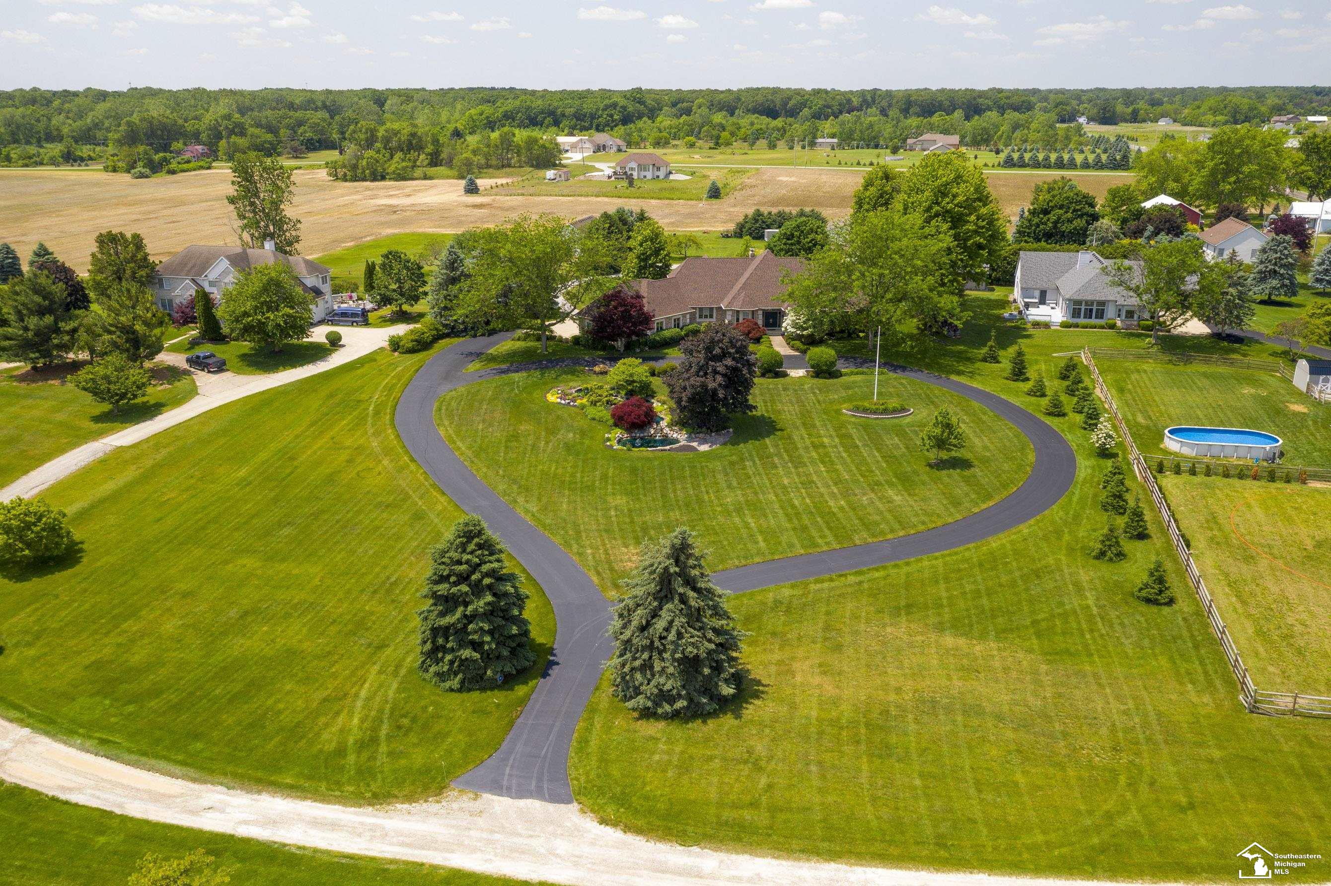 1573 W Erie Road