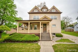 207 N Pine River Street
