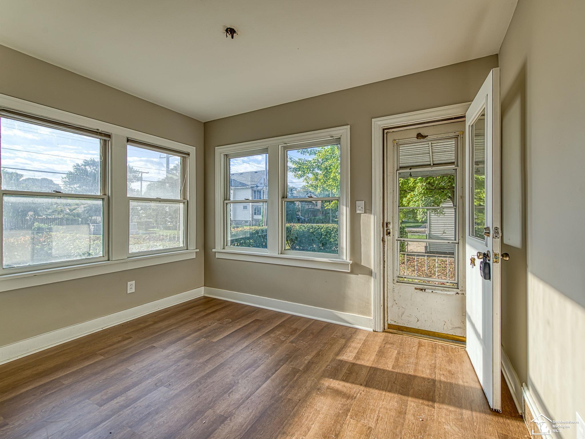 526 E Second Street