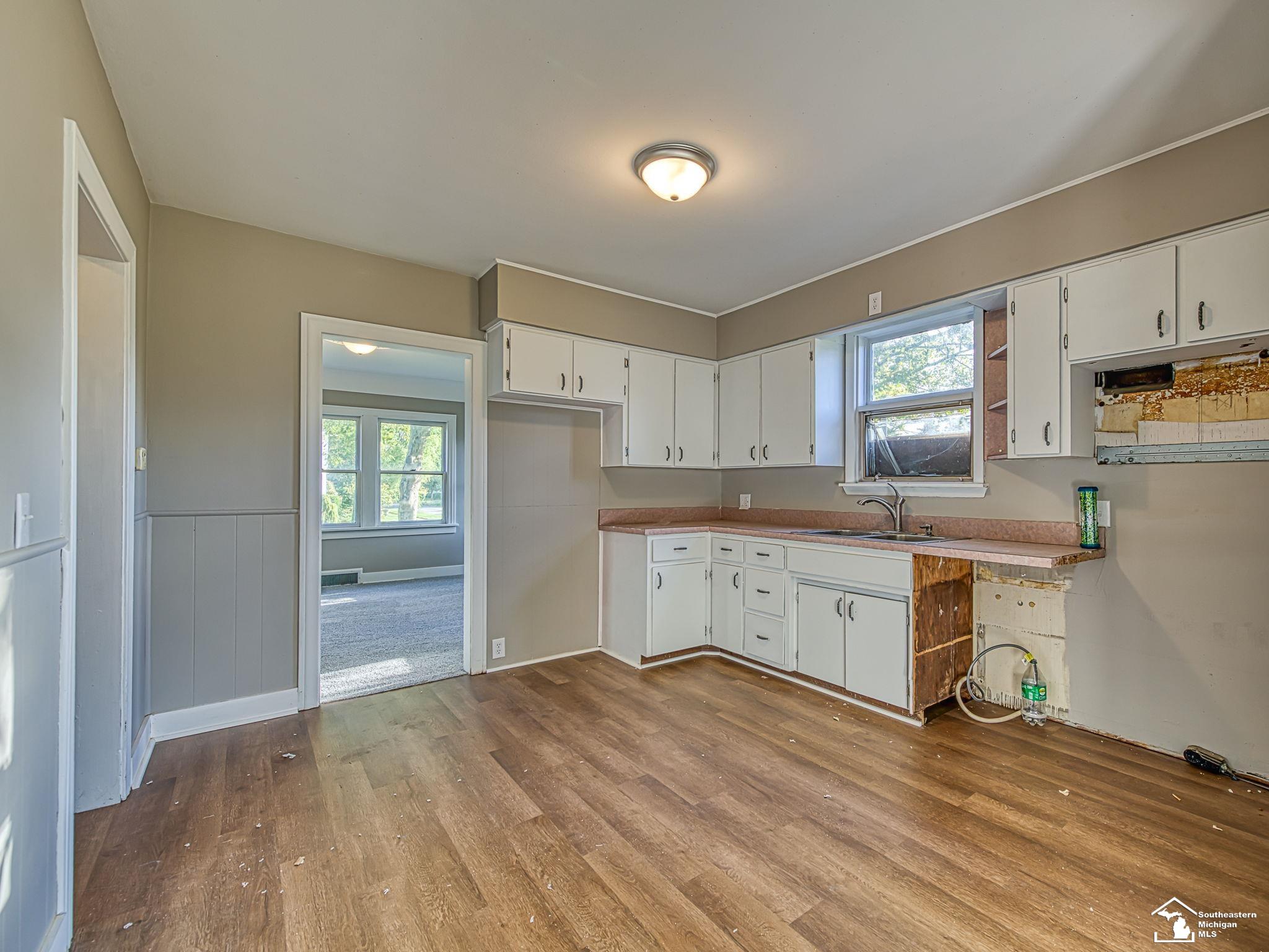 526 E Second Street
