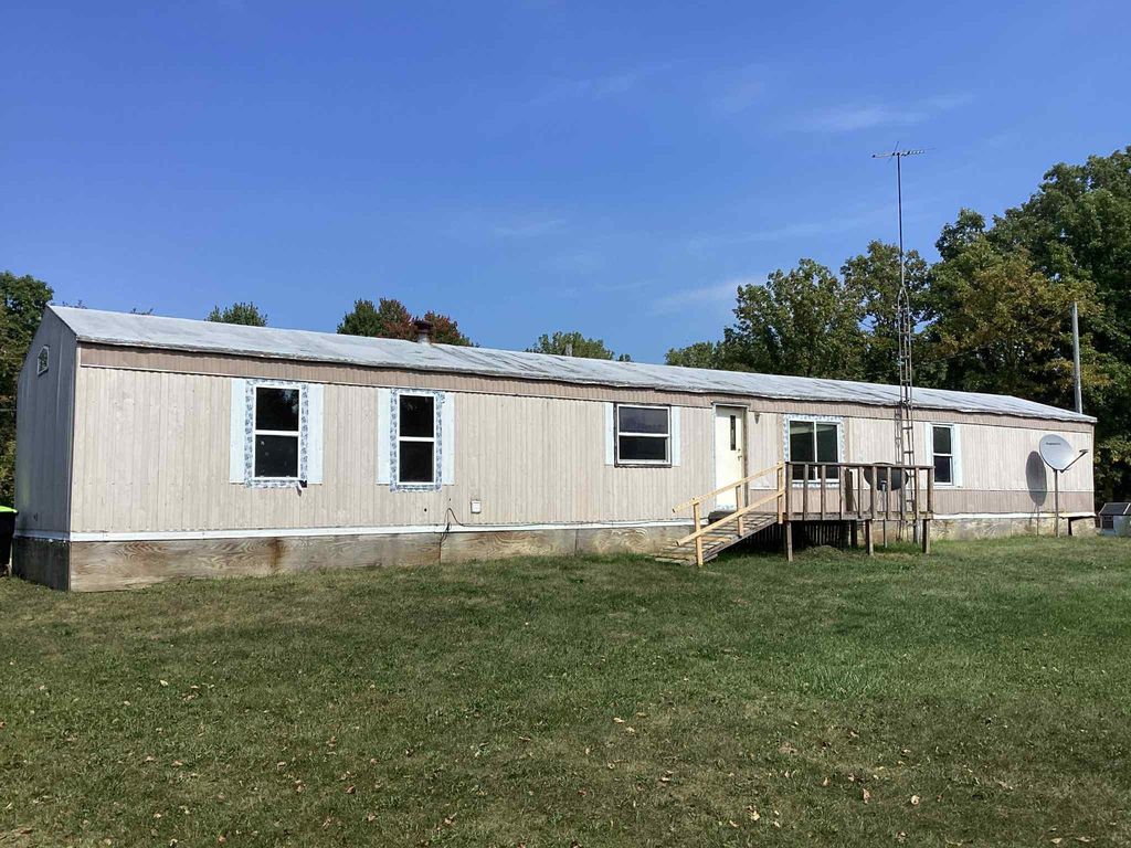 Photo of 2235 Badger Roads, Beaverton, MI 48612 (MLS # 50188378)