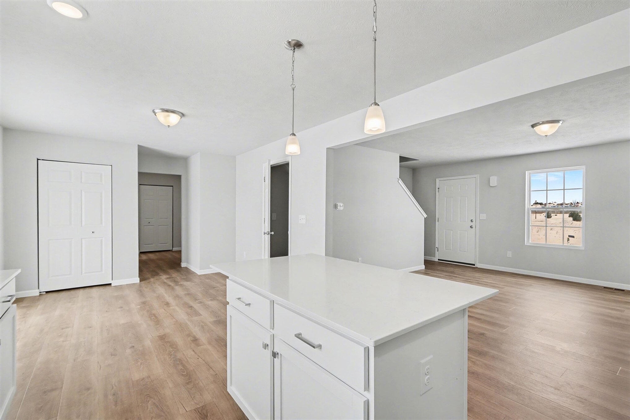 1045 Foxglove Avenue