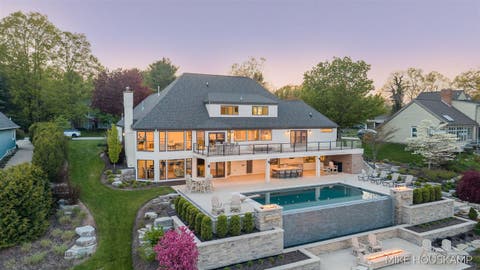 Photo of 15945 Orchard Point Drive, Spring Lake, MI 49456 (MLS # 70531400)