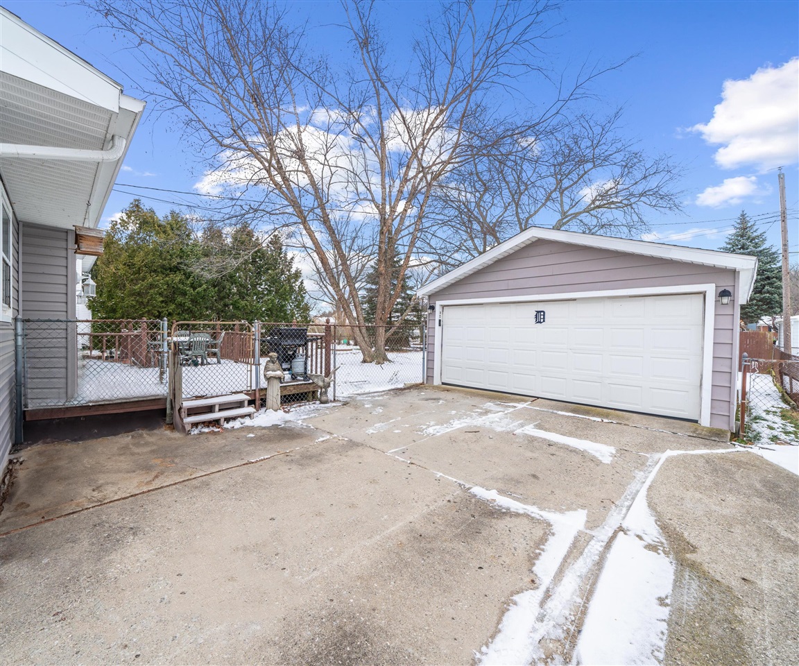 1202 Mccormick Drive