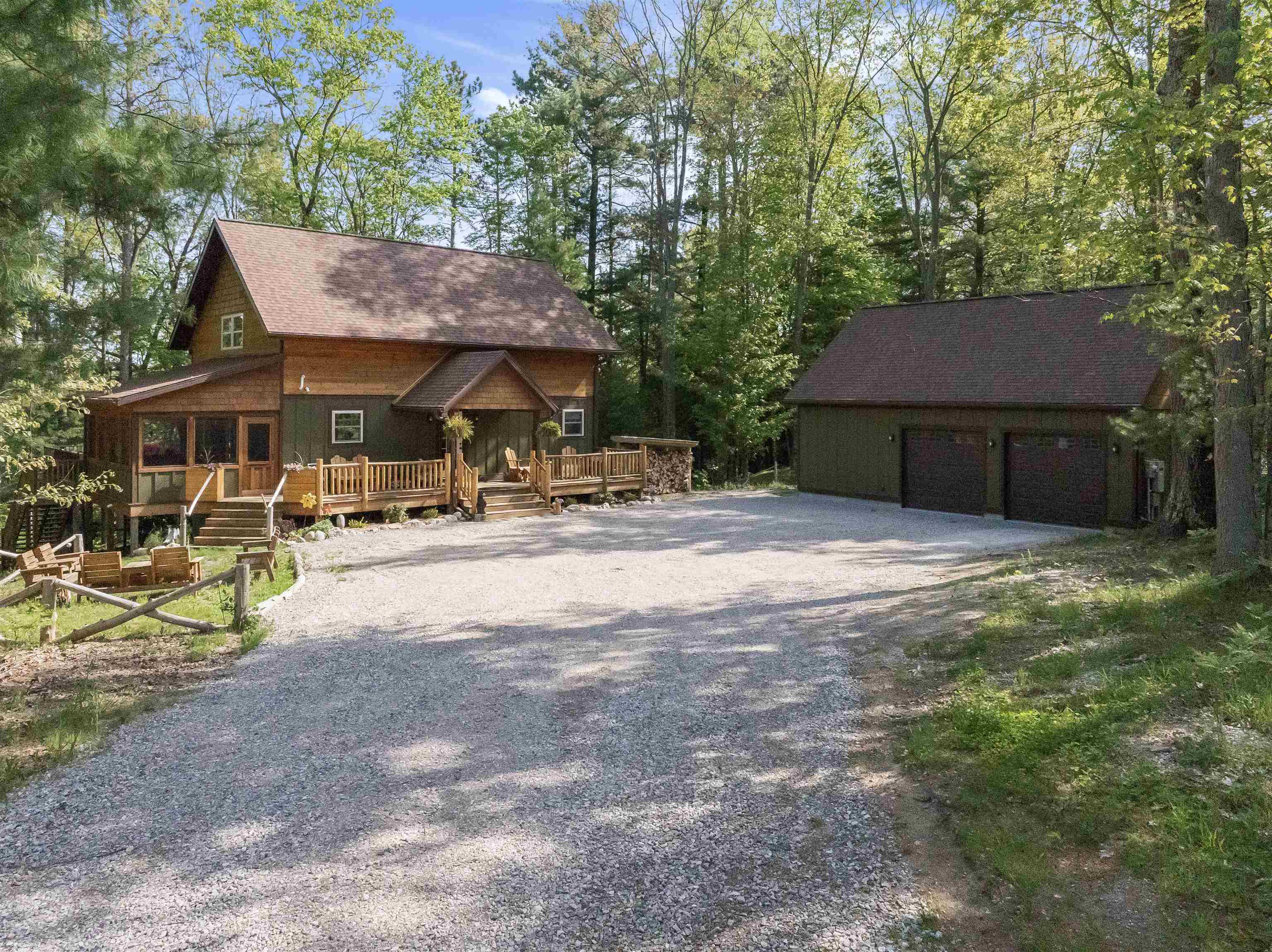 8088 N Roberts Road