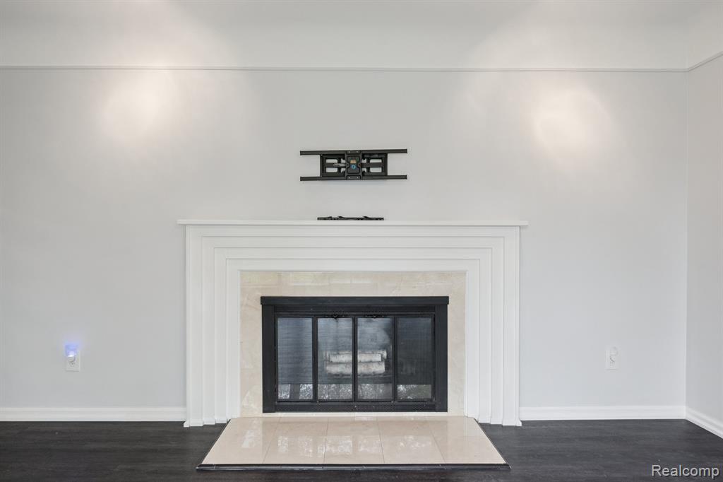 Beverly Hills, Michigan 48025, United States, 3 Bedrooms Bedrooms, ,2 BathroomsBathrooms,Residential,Active,233671