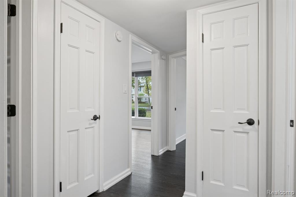 Beverly Hills, Michigan 48025, United States, 3 Bedrooms Bedrooms, ,2 BathroomsBathrooms,Residential,Active,233671