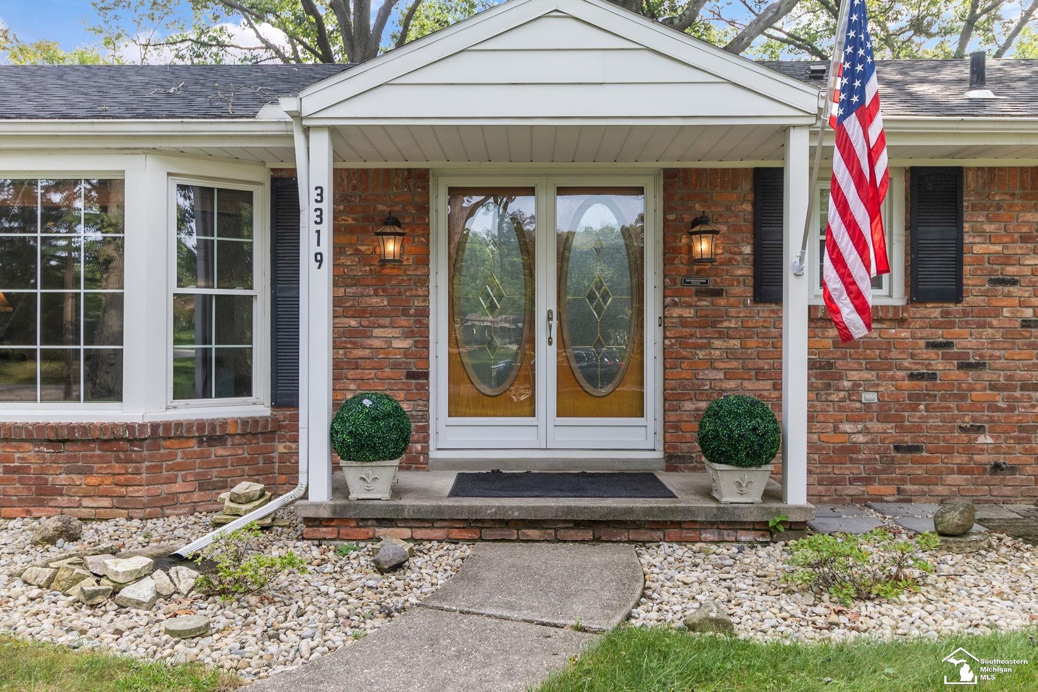 3319 Deepwood Drive