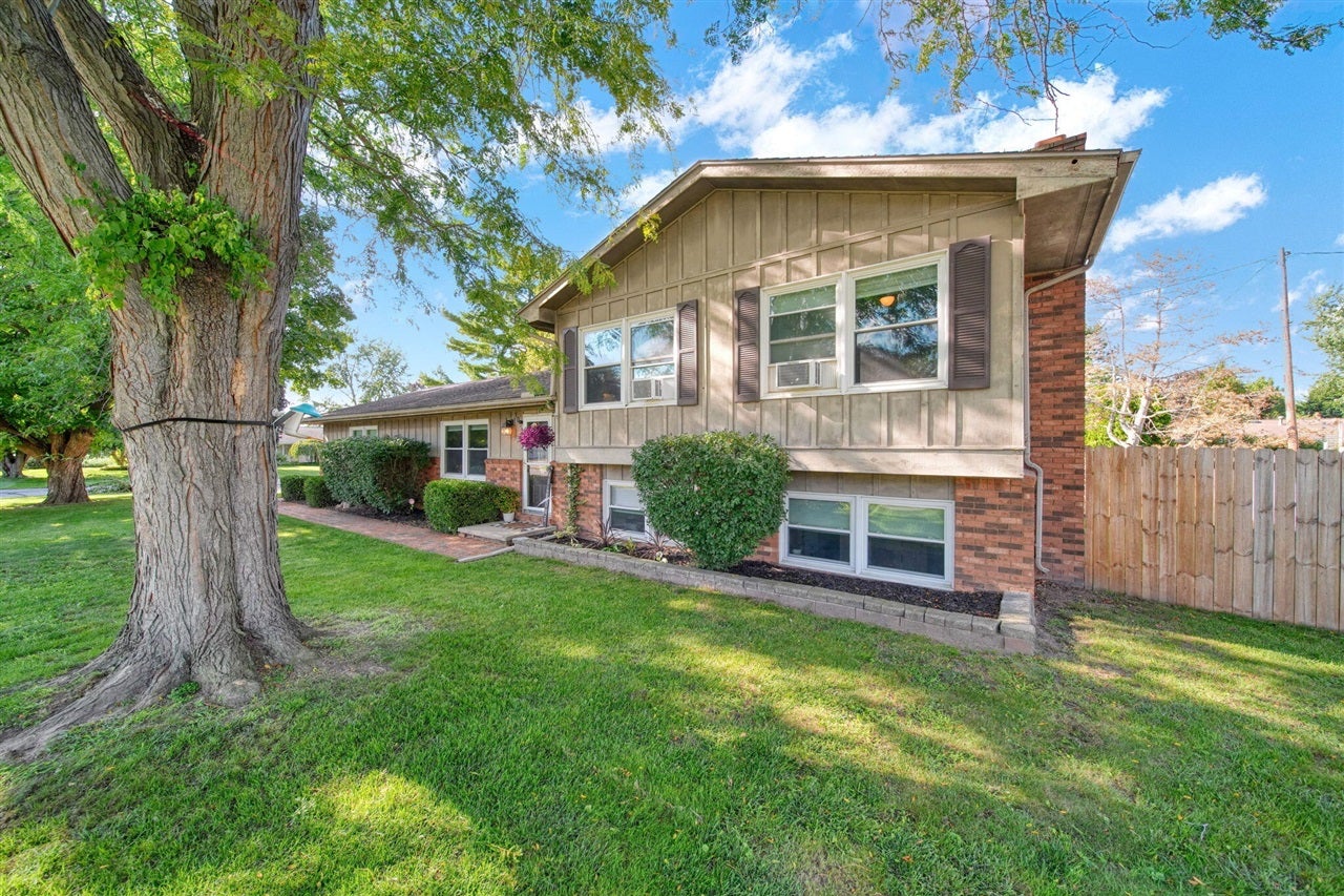 105 Sunset Drive