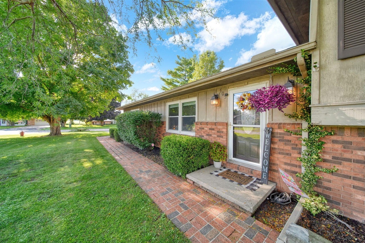 105 Sunset Drive