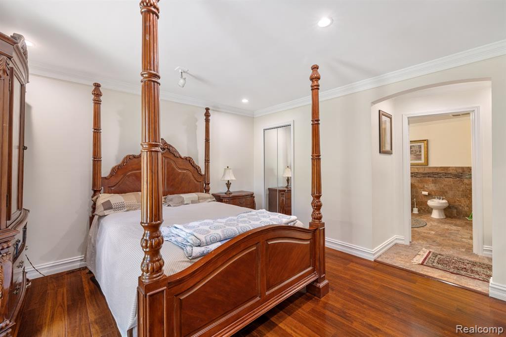 Rochester Hills, Michigan 48309, United States, 4 Bedrooms Bedrooms, ,3 BathroomsBathrooms,Residential,Active,192832