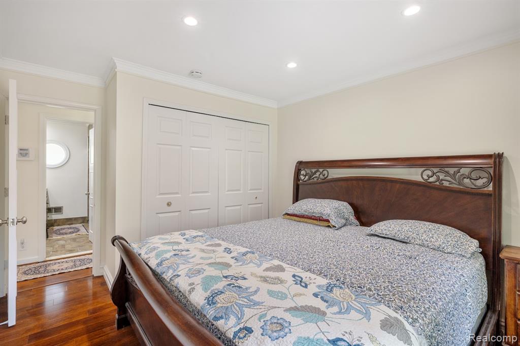 Rochester Hills, Michigan 48309, United States, 4 Bedrooms Bedrooms, ,3 BathroomsBathrooms,Residential,Active,192832