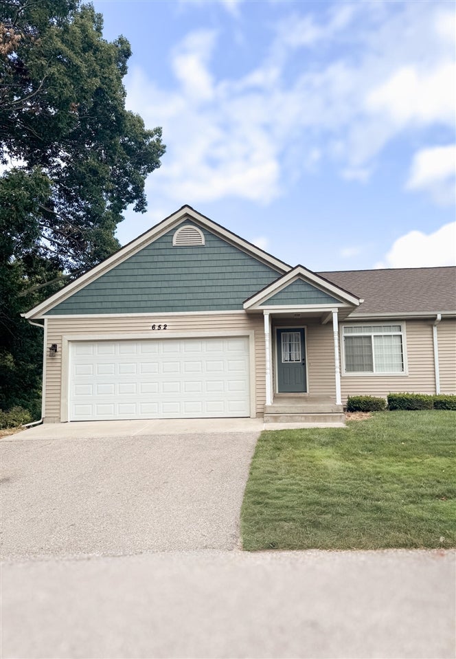 652 Oriole Court 10