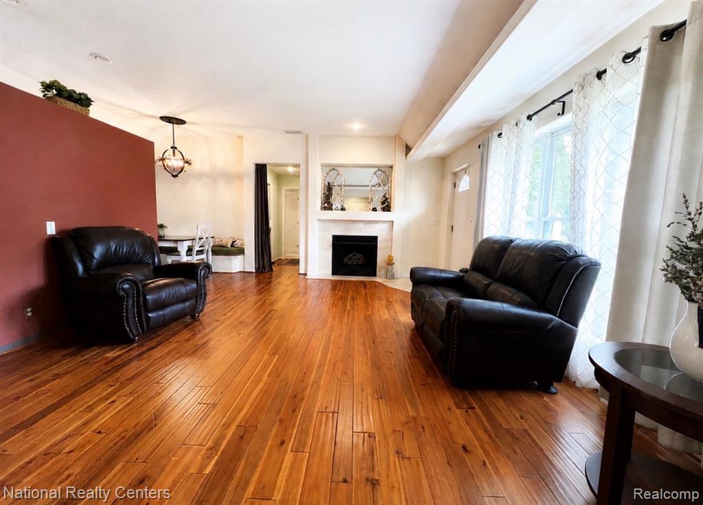 3137 Dean Road