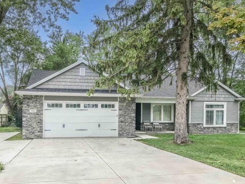 7331 Elmwood Avenue Temperance MI 48182