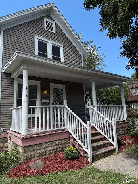 812 Bacon Street Monroe MI 48161