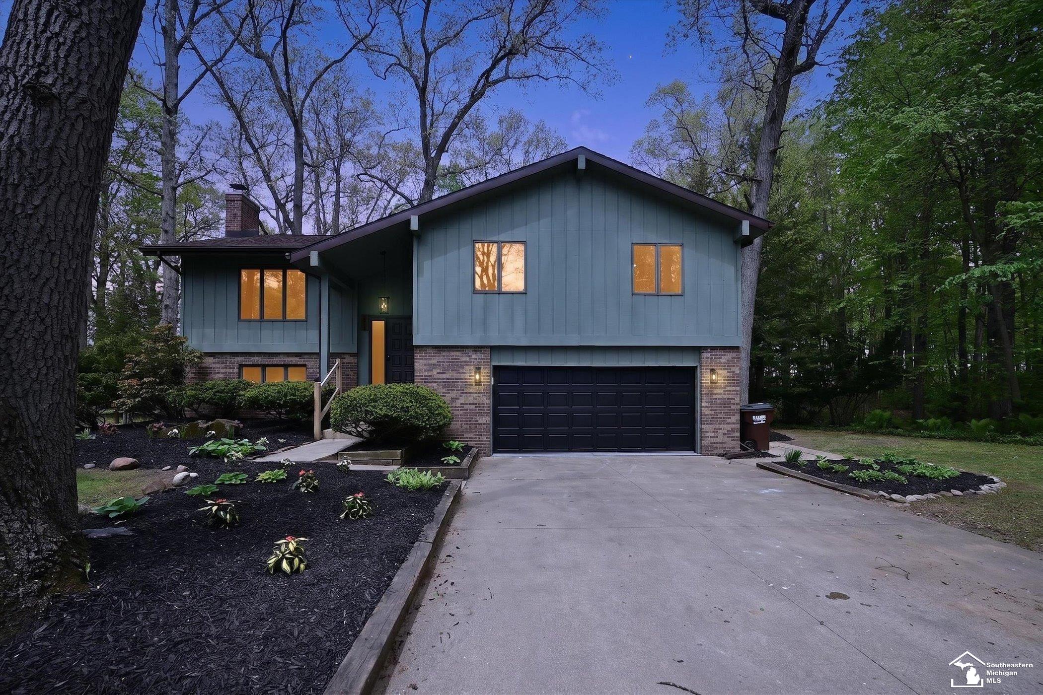 1882 Brookwood Lane