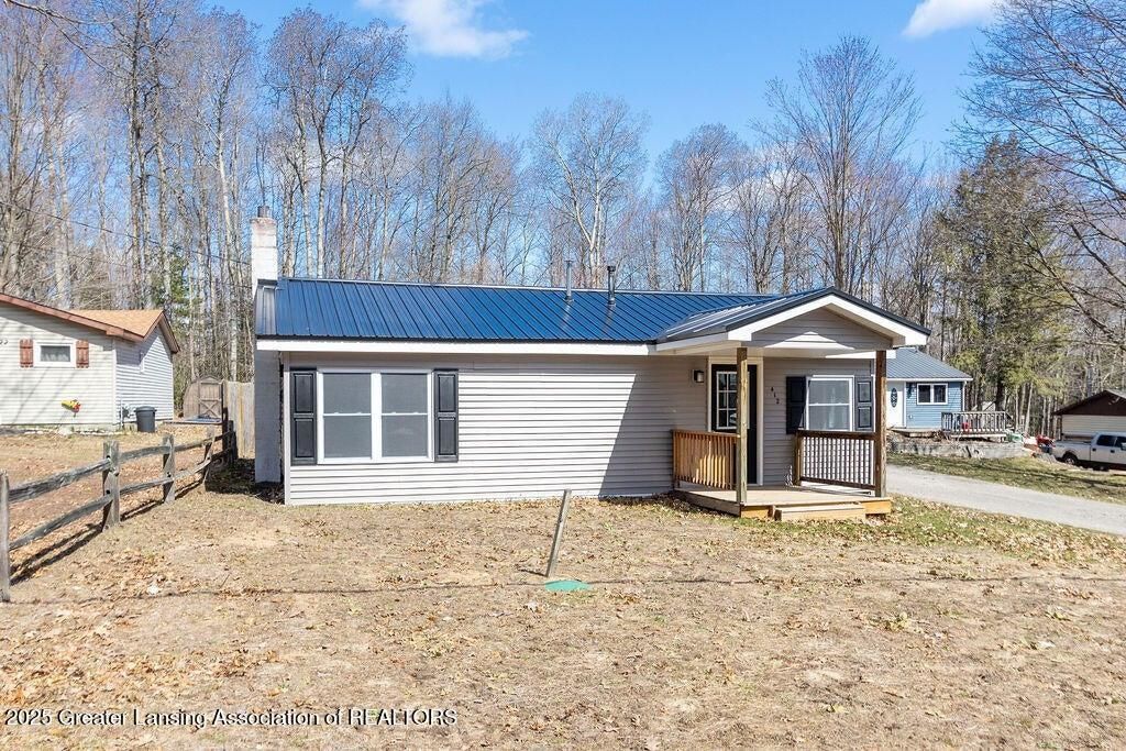 Photo of 412 N Scott Drive, Farwell, MI 48622 (MLS # 50187705)