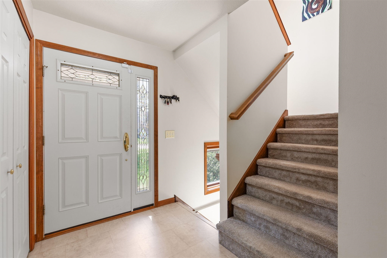 841 Scarlet Oak Drive