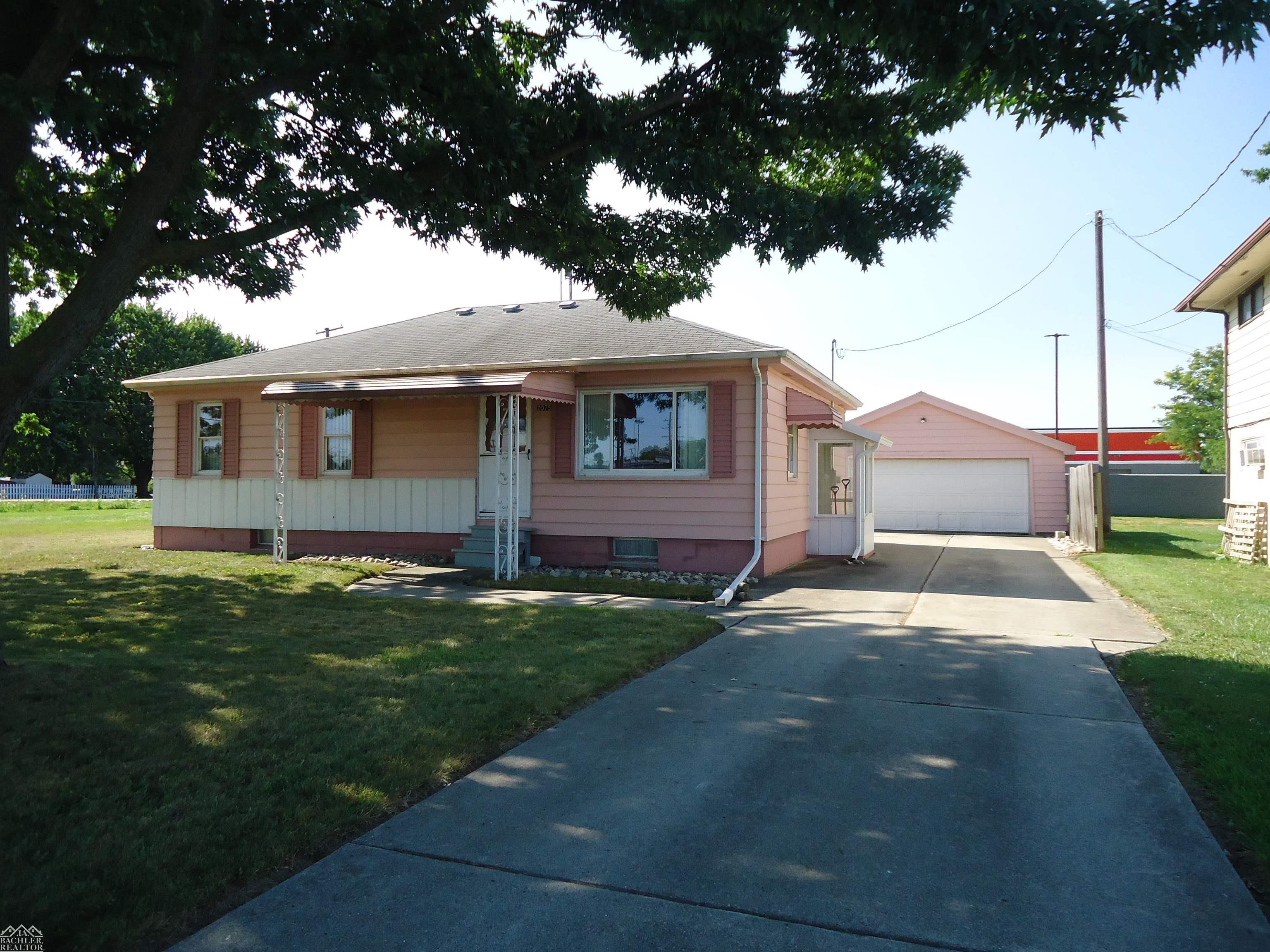 2075 S Plank Road