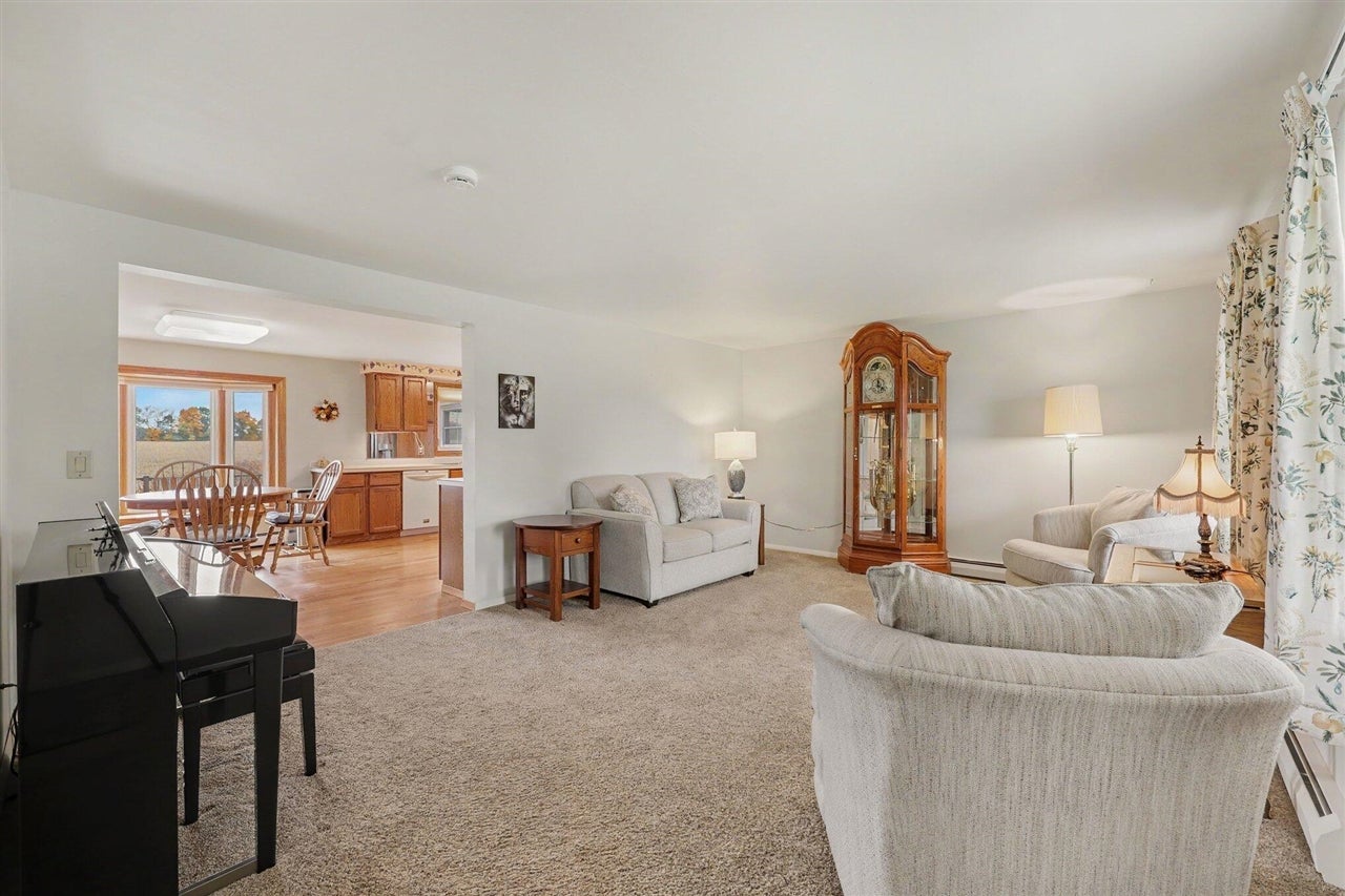 9897 Fleming Road
