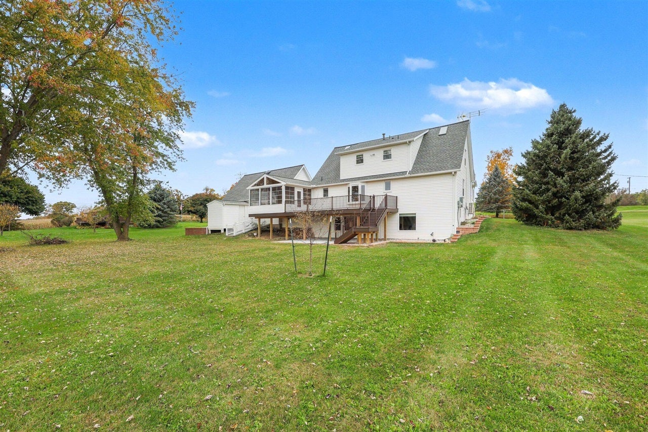 9897 Fleming Road