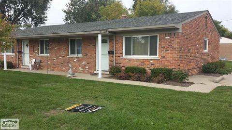 Photo of 17431 14 Mile Road, Fraser, MI 48026 (MLS # 50187671)