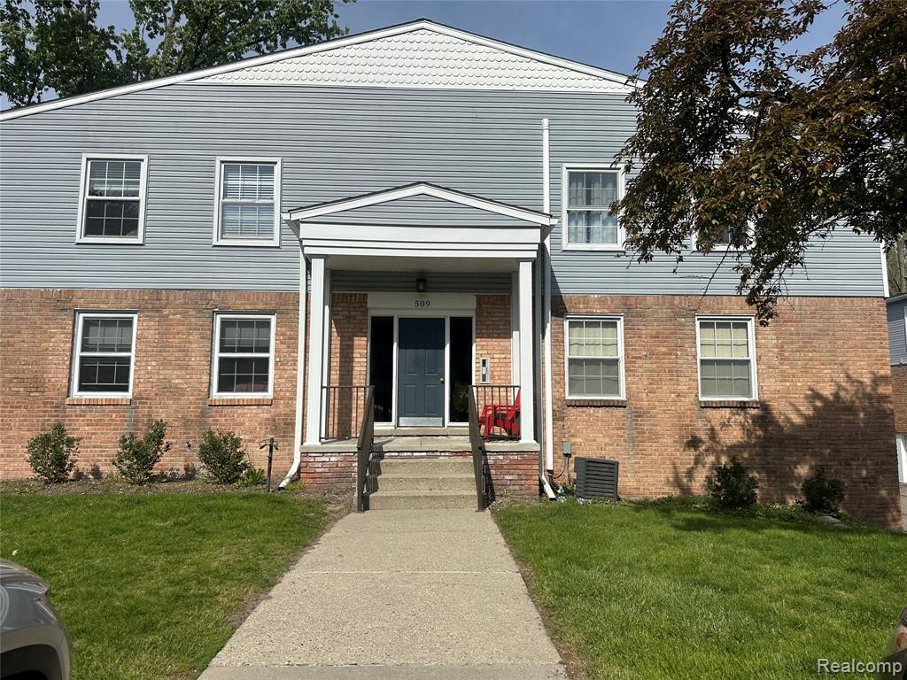 509 E University Drive