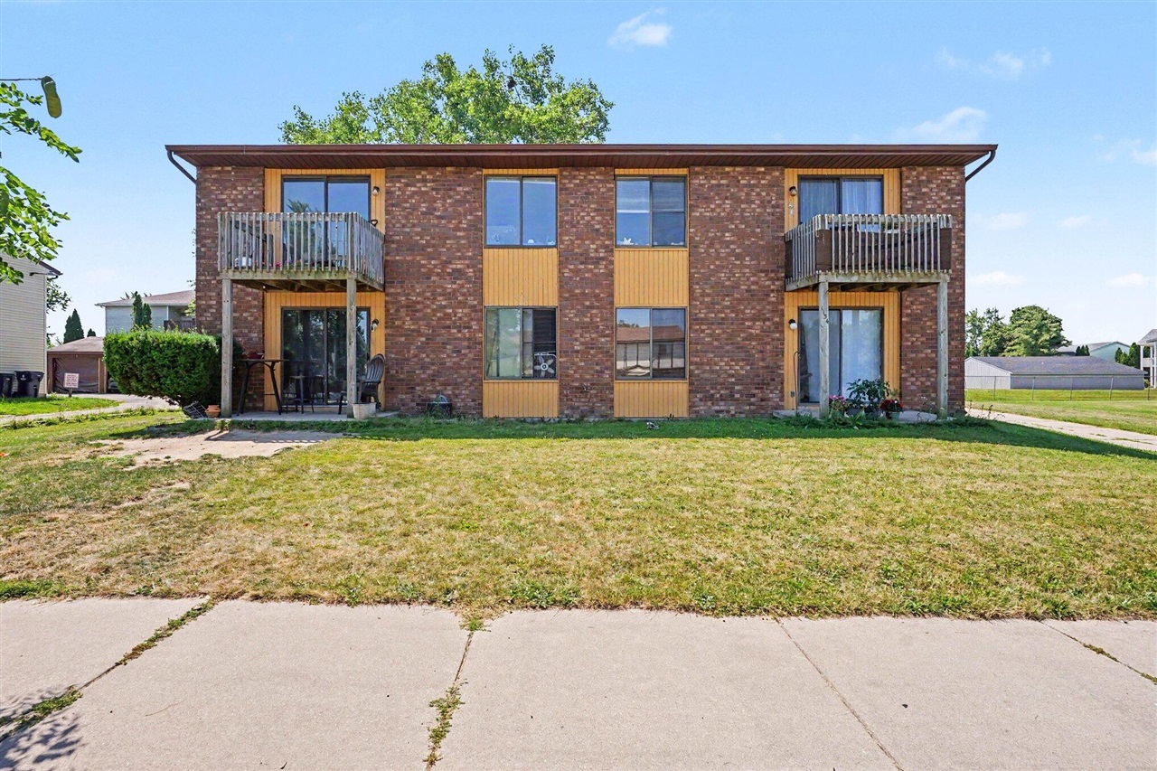 1134 Country Lane 1-4