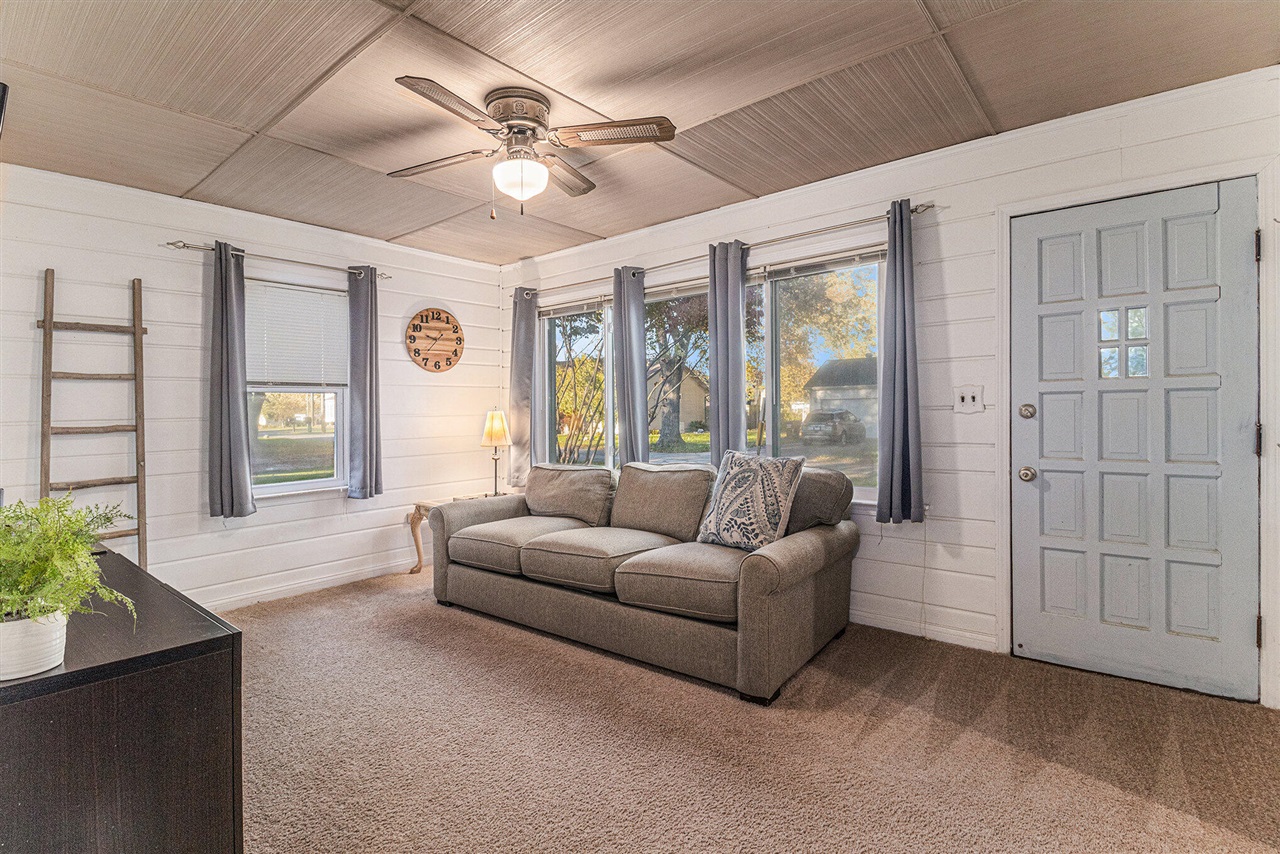 3244 Meadowcrest Street