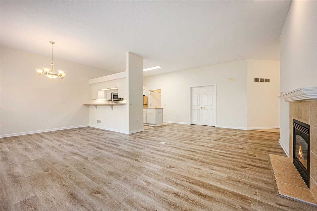 1378 S Village Circle