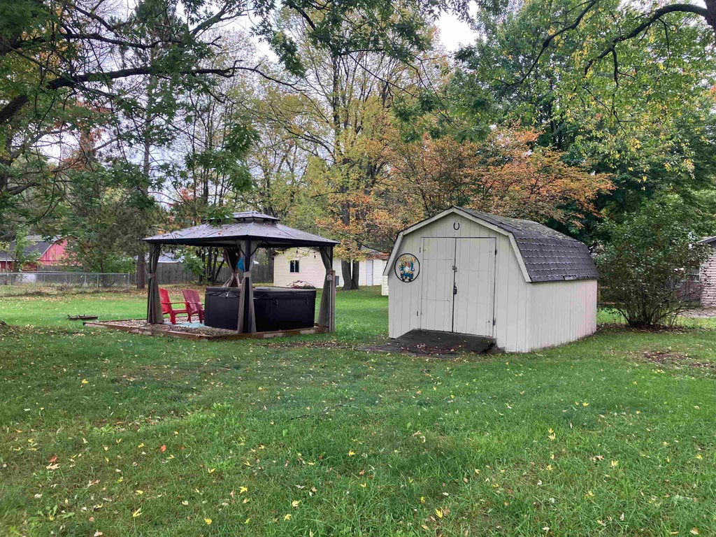 Photo of 408 Maple Street, Lake, MI 48632 (MLS # 50223594)