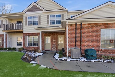 Photo of 907 Watercress Lane, Fenton, MI 48430 (MLS # 60964107)