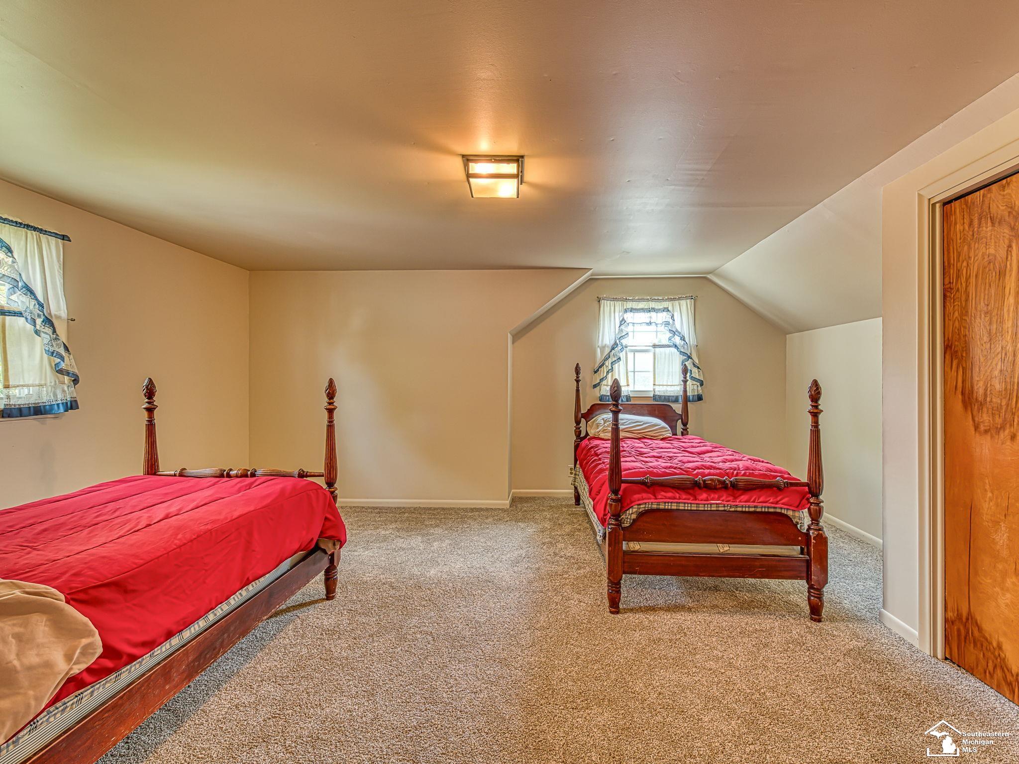 Monroe, Michigan 48161, United States, 4 Bedrooms Bedrooms, ,2 BathroomsBathrooms,Residential,Pending,192835