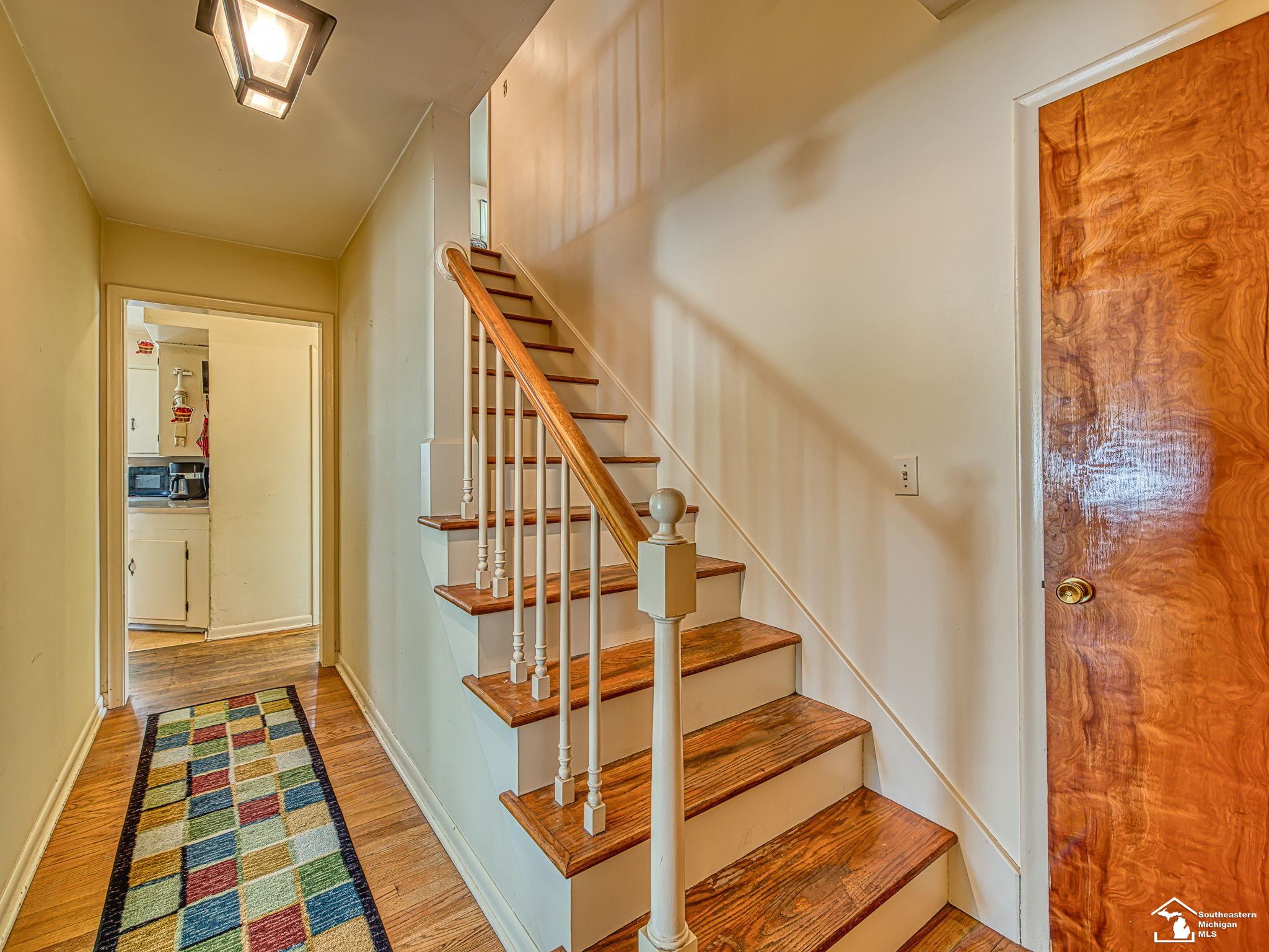 Monroe, Michigan 48161, United States, 4 Bedrooms Bedrooms, ,2 BathroomsBathrooms,Residential,Pending,192835