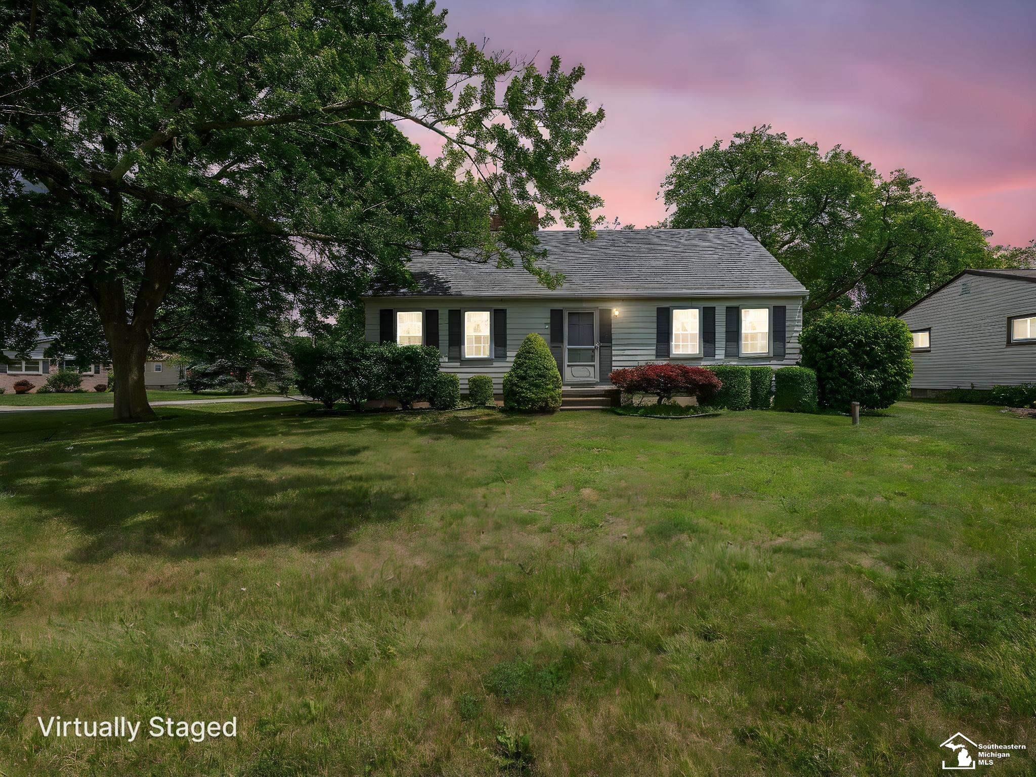 Monroe, Michigan 48161, United States, 4 Bedrooms Bedrooms, ,2 BathroomsBathrooms,Residential,Pending,192835