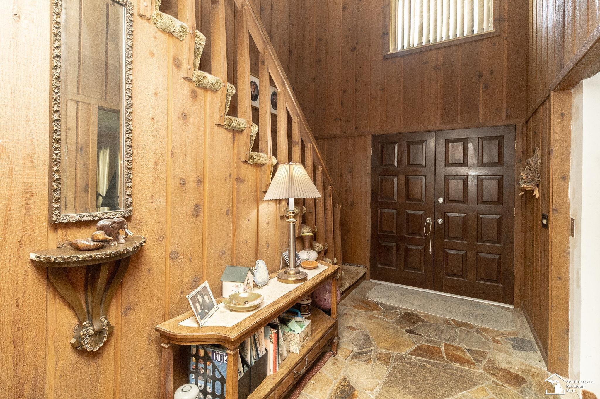 1372 Laurelhurst Drive