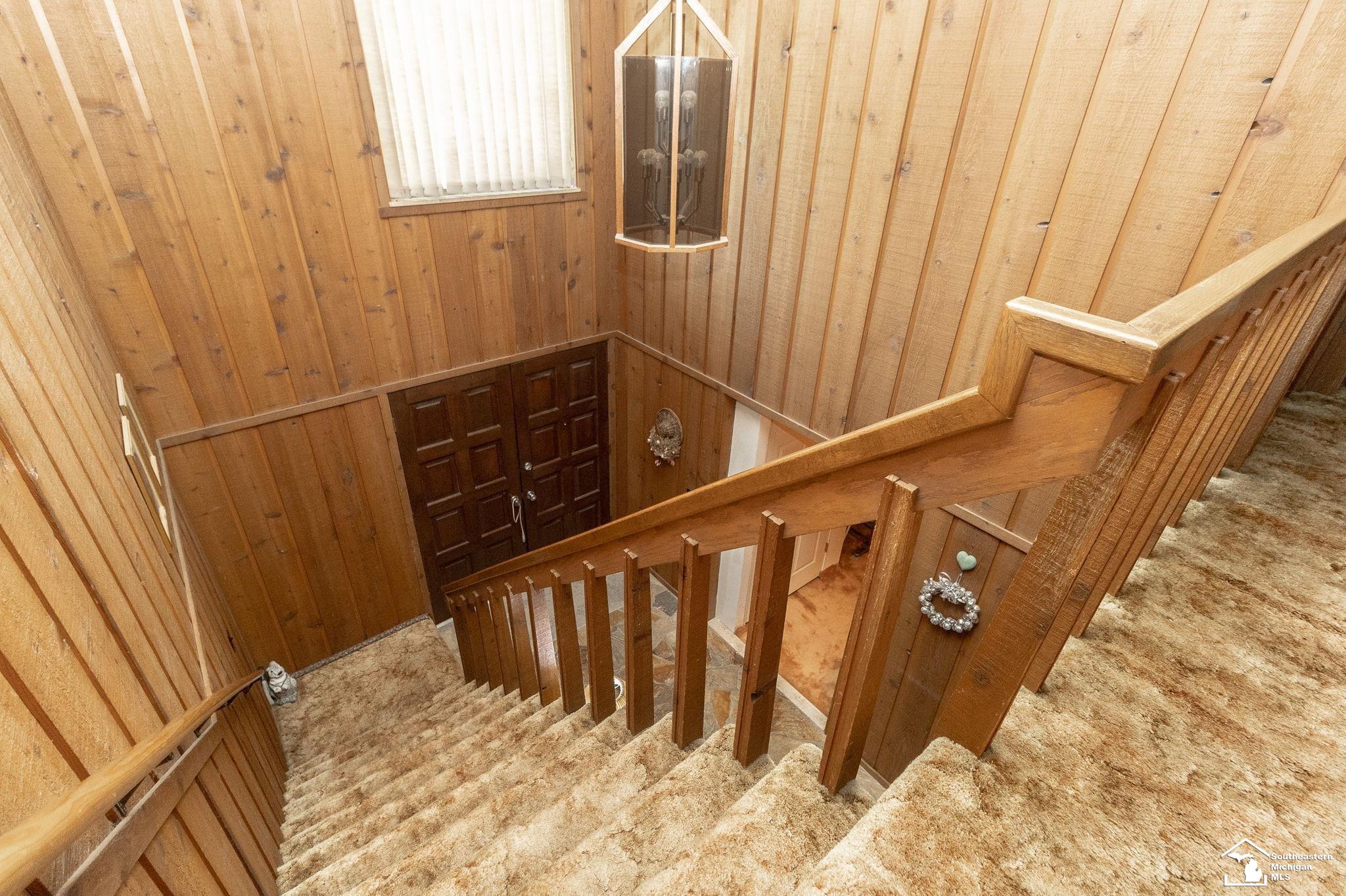 1372 Laurelhurst Drive