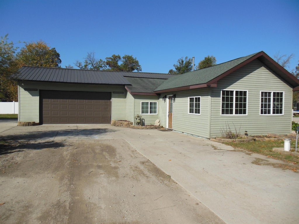 Photo of 4217 FILTER Road, Harrison, MI 48625 (MLS # 50224854)