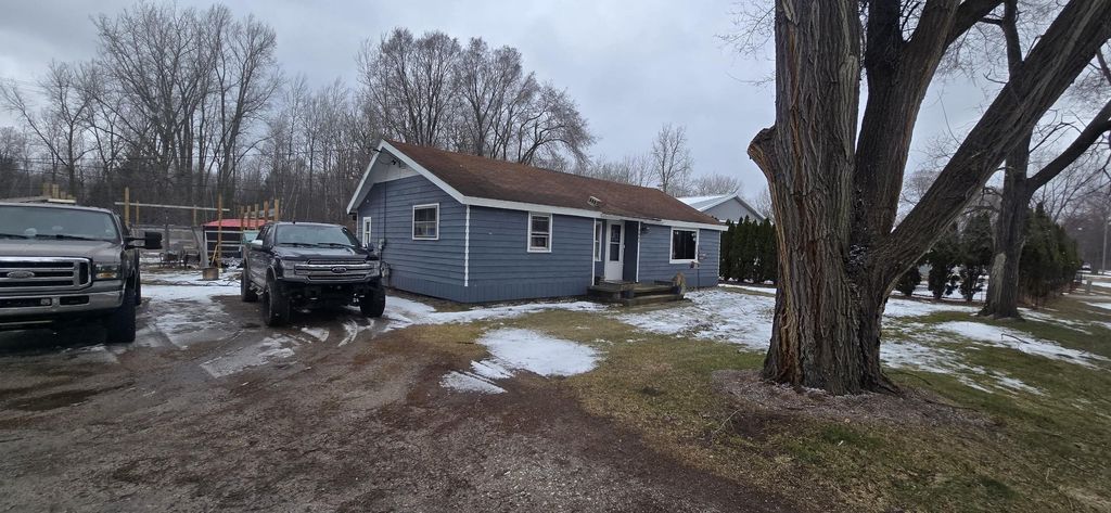 Photo of 4662 W isabella Road, Shepherd, MI 48883 (MLS # 50201733)