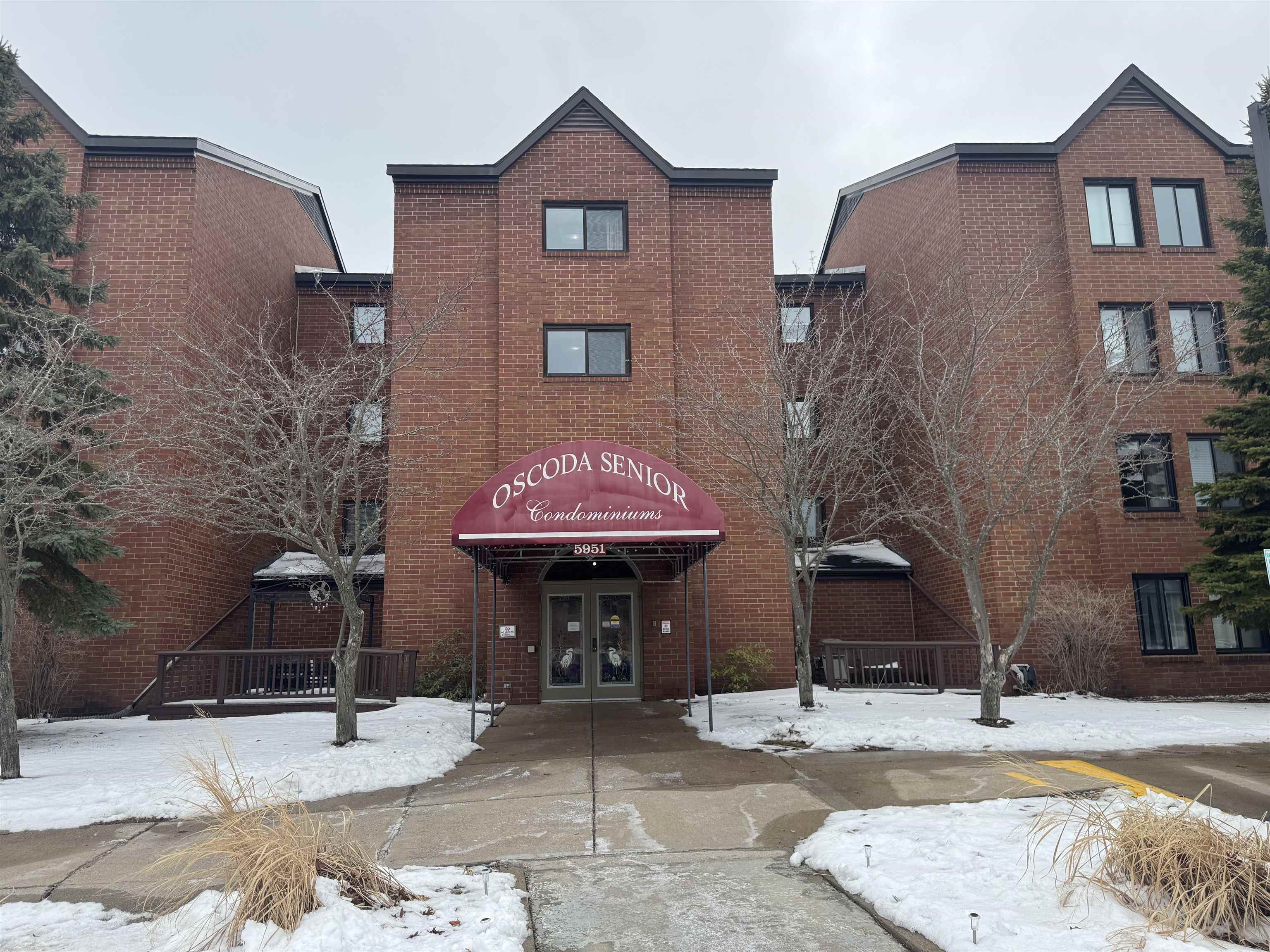 5951 N Skeel Avenue 306