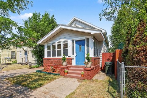 Photo of 190 E Isabella Avenue, Muskegon, MI 49442 (MLS # 70548308)