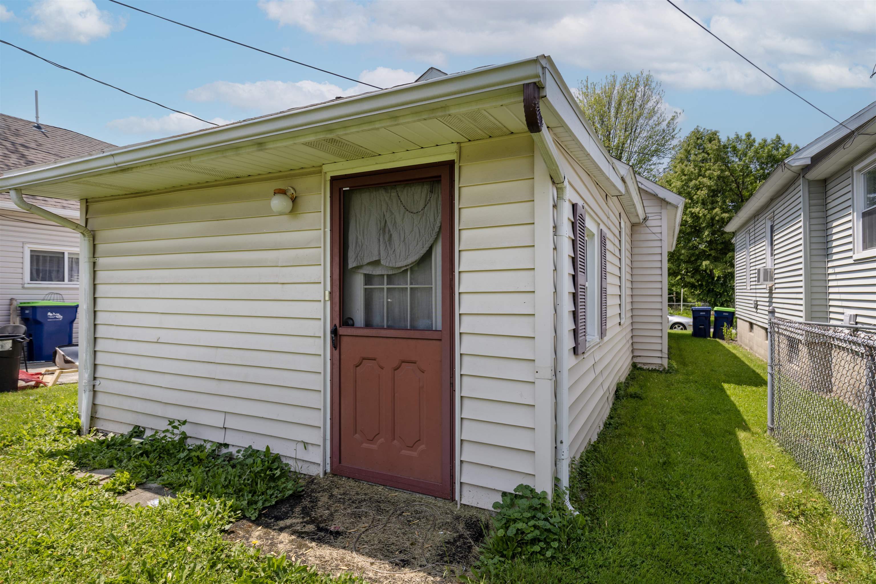 Bay City, Michigan 48708, United States, 2 Bedrooms Bedrooms, ,1 BathroomBathrooms,Residential,Active,192868