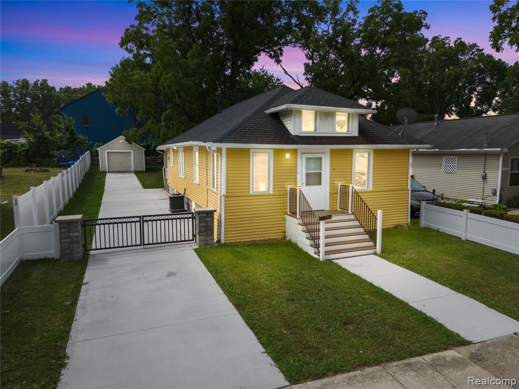 138 Mechanic Street