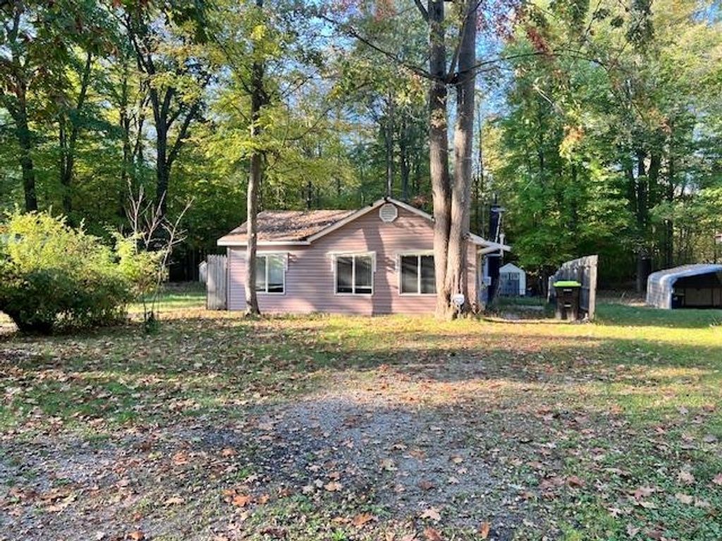 Photo of 912 Arbor Drive, Lake, MI 48632 (MLS # 50190491)