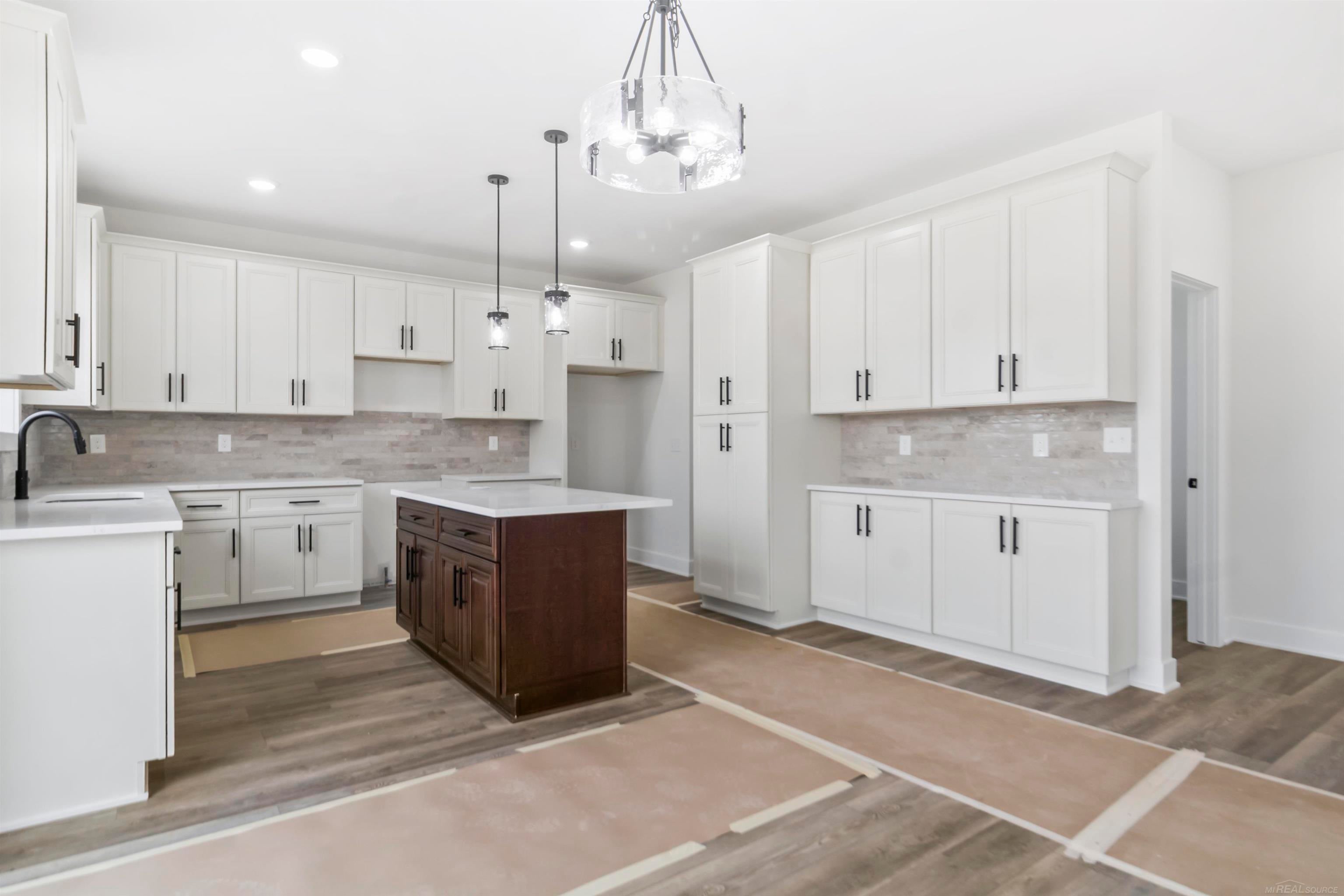 45537 Gable Drive