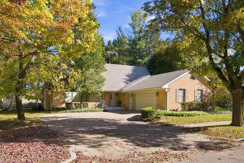 Photo of 633 Flanders Street, Chelsea, MI 48118 (MLS # 70566209)