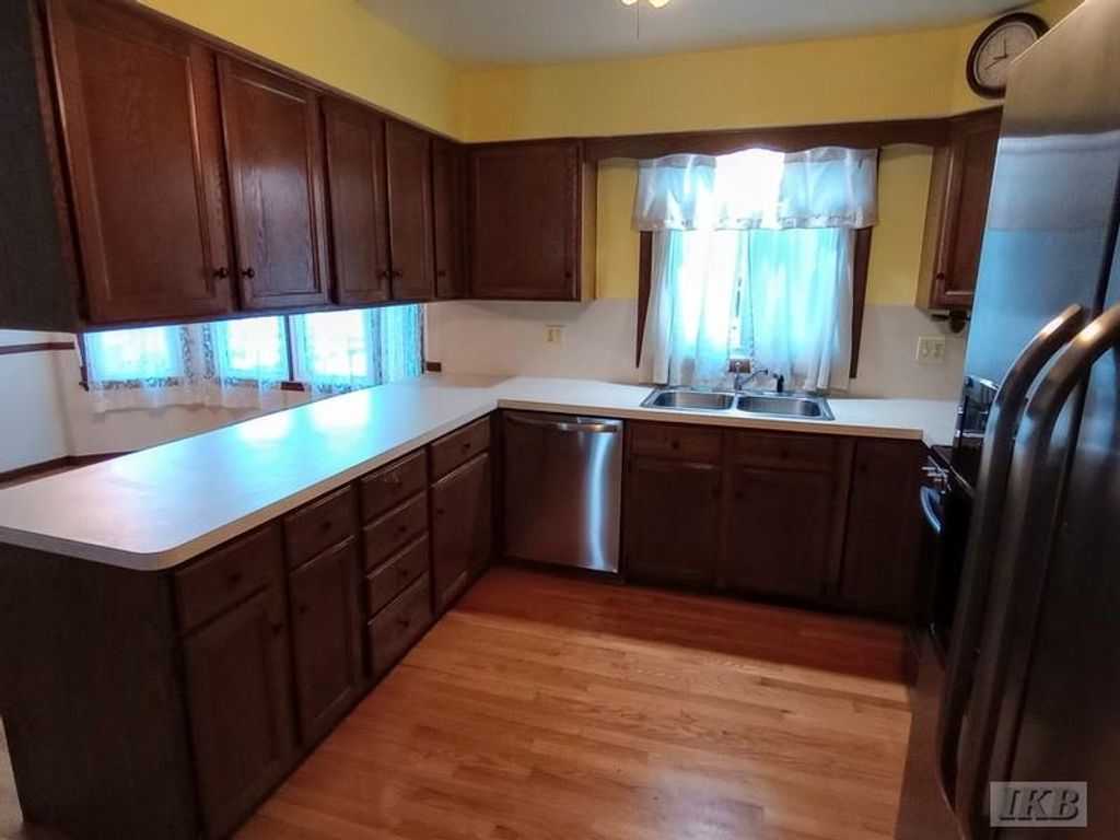 Photo of 429 St Andrews Court, Gladwin, MI 48624 (MLS # 50196511)