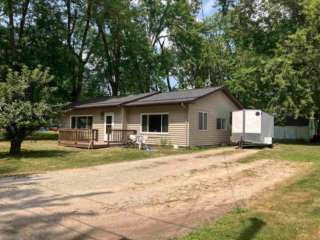 Photo of 409 W Knox Street, Beaverton, MI 48612 (MLS # 50216206)