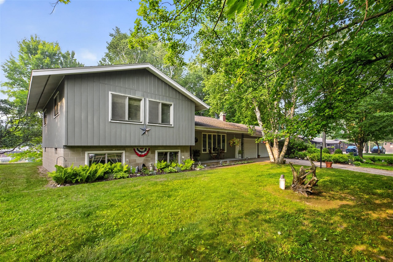 20210 Maple Drive